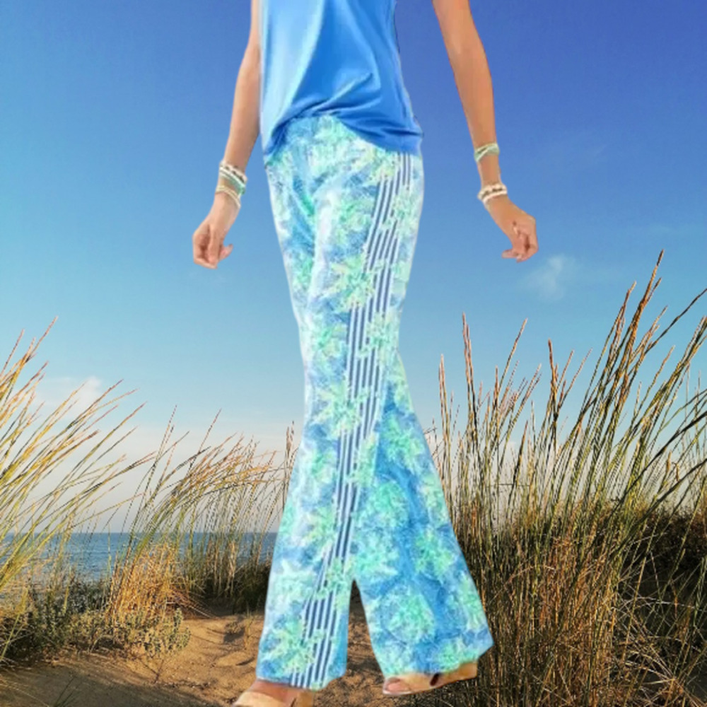 NWT - Lilly Pulitzer - Bennet Blue Tropic Like Its Hot Eng Size: Large